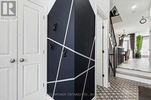 769 Cairn Crescent, Ottawa, ON 