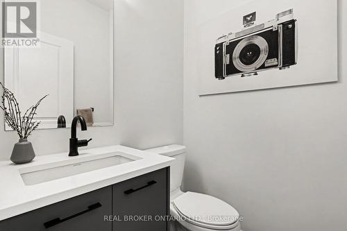 769 Cairn Crescent, Ottawa, ON 