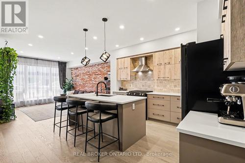 769 Cairn Crescent, Ottawa, ON 