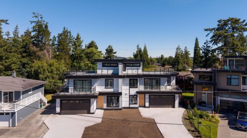 2292 Gail Pl  Sidney, BC V8L 2S2