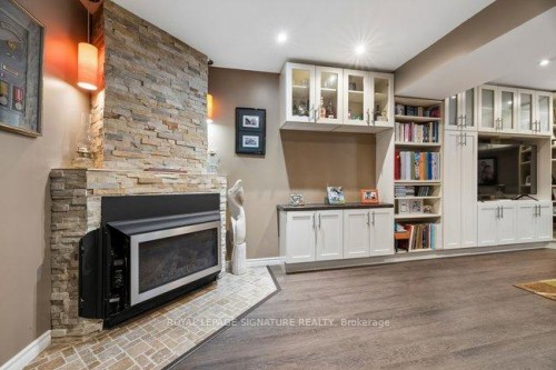 72 Kipling Crescent, Ajax, ON 