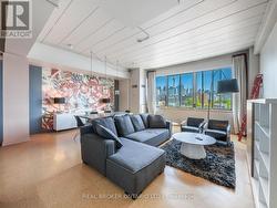 405 - 160 BALDWIN STREET Toronto, ON M5T 1L8