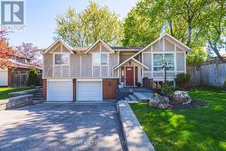 2231 SANDRINGHAM DRIVE  Burlington, ON L7P 3E6