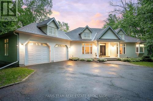 1037 ROCKCASTLE ROAD  Gravenhurst, ON P0E 1N0