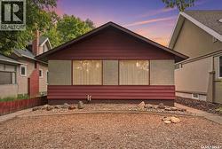 924 9th AVENUE N Saskatoon, SK S7K 2Z4