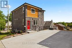 131 ST GEORGE STREET  Kitchener, ON N2G 2T2