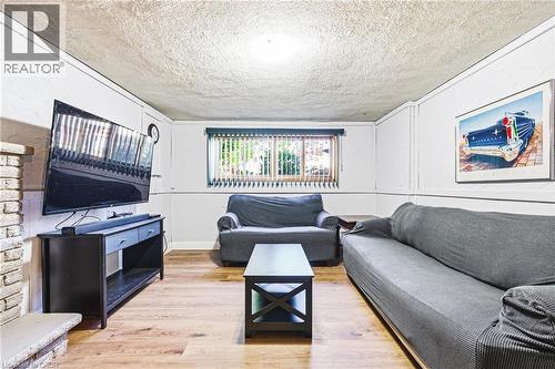 2231 Sandringham Drive, Burlington, ON 