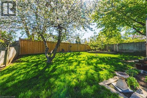 2231 Sandringham Drive, Burlington, ON 