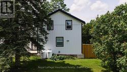 2010 ALMA STREET N  Howick, ON N0G 1X0