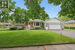77 MAYWOOD Road  Kitchener, ON N2C 2A2