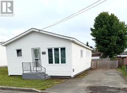21 Patrick Street Grand Falls - Windsor, NL A2B 1A4