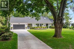 3073 CENTENNIAL Kingsville, ON N8H 4G6