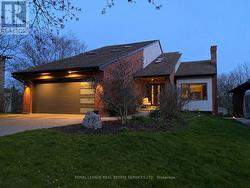 17 MCKAY COURT Hamilton, ON L9H 6P1