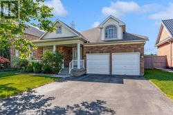 404 WRIGHT CRESCENT Niagara-On-The-Lake (Glendale), ON L0S 1J0