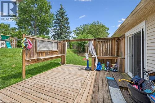 Deck - 24 Byton Lane, Cambridge, ON 