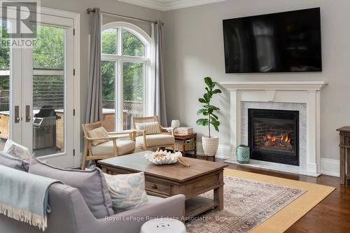 Living Room - 413 Marf Avenue, Mississauga, ON 