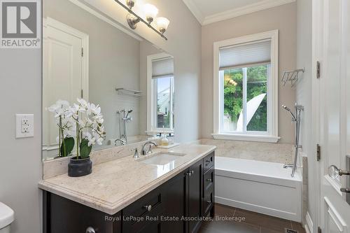 Primary Ensuite - 413 Marf Avenue, Mississauga, ON 