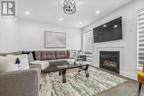 858 Shepherd Place, Milton, ON 