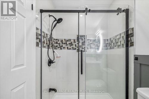 858 Shepherd Place, Milton, ON 