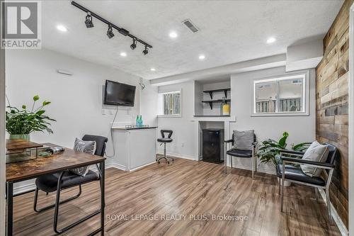 858 Shepherd Place, Milton, ON 
