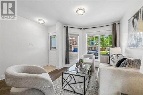 858 Shepherd Place, Milton, ON 