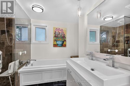 22 Lynhurst Avenue, Ottawa, ON 