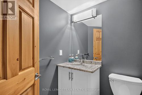 Lower Level Powder Room - 22 Lynhurst Avenue, Ottawa, ON 