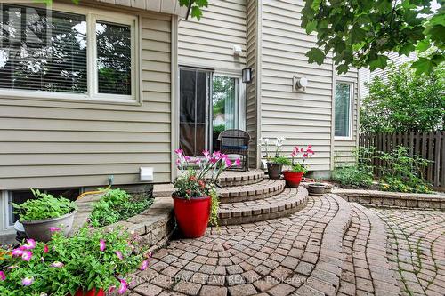 22 Lynhurst Avenue, Ottawa, ON 