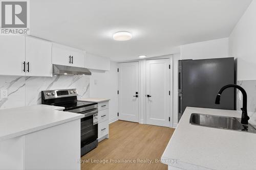 5 - 171 HAZLITT STREET , Peterborough (Ashburnham Ward 4), Ontario K9H 1L8 4