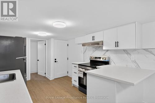 6 - 171 HAZLITT STREET , Peterborough (Ashburnham Ward 4), Ontario K9H 1L8 5