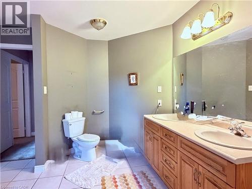 765 Chesapeake Drive, Waterloo, ON 