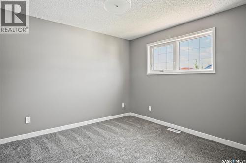 3331 Parkland Drive E, Regina, SK 