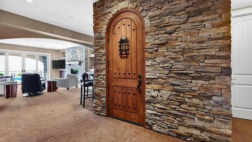 726 Marin Crescent, Kelowna, BC - Indoor