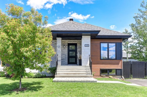 69 Rue du Boisé  Lachute, QC J8H 4N4