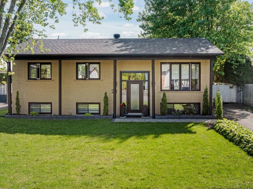 20 Rue des Geais-Bleus  Saint-Basile-Le-Grand, QC J3N 1L1