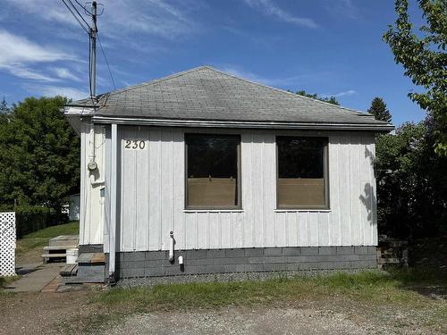 230 Brent St.  Thunder Bay, ON P7A 5T8