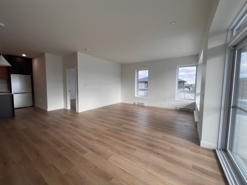 Salle à manger - 212-282 Rue Du Cardinal, Saint-Amable, QC 