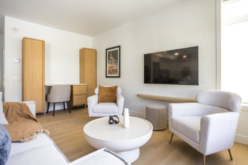 Bureau - 103-702B Rue Du Campus, Sainte-Agathe-Des-Monts, QC - Indoor Photo Showing Living Room