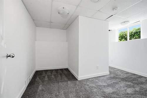 645 Home St, Winnipeg, MB 