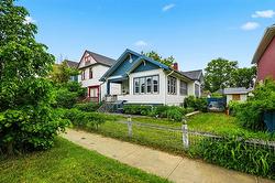 645 Home ST  Winnipeg, MB R3G 1X9