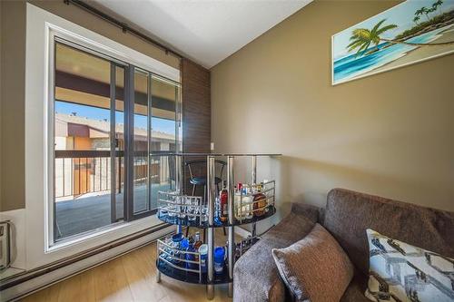9-132 Regis Dr, Winnipeg, MB 