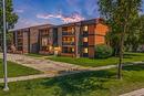 9-132 Regis Dr, Winnipeg, MB 
