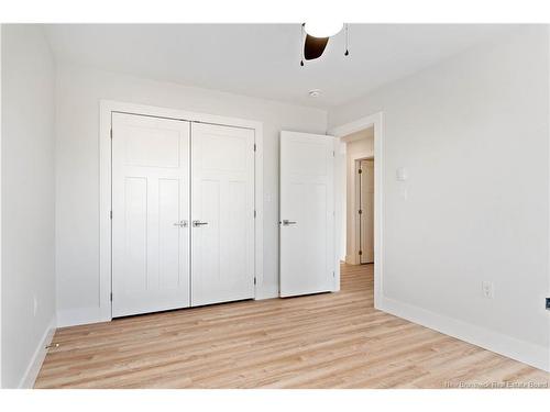 17 Celestin, Dieppe, NB 