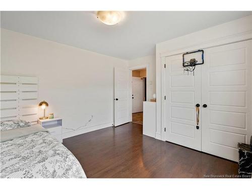 70 Red Maple Crt, Fredericton, NB 