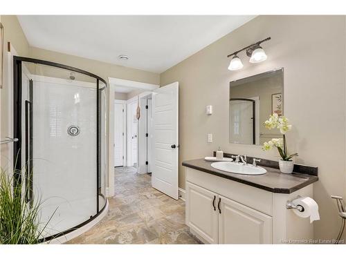70 Red Maple Crt, Fredericton, NB 