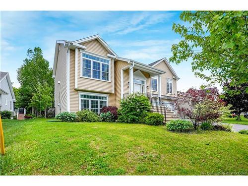 70 Red Maple Crt, Fredericton, NB 
