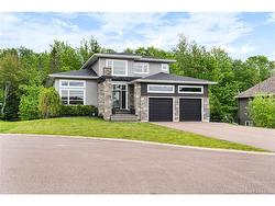 195 Larochelle ST Dieppe, NB E1A 9N5
