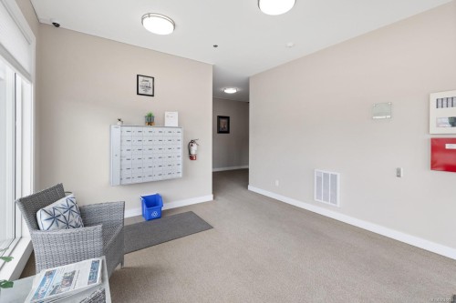 #206-15 Canada Ave, Duncan, BC 
