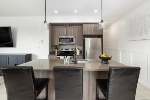 #206-15 Canada Ave, Duncan, BC 