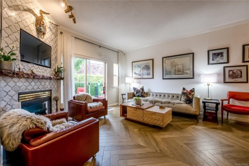 #10-2235 Harbour Rd, Sidney, BC 
